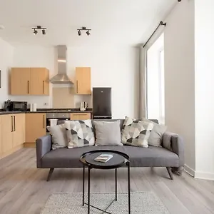 Apartment Modern & Bright 1 Bed For 4 Close To Centre!, Edinburgh